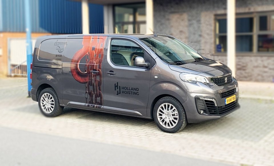 New van from Holland Hoisting